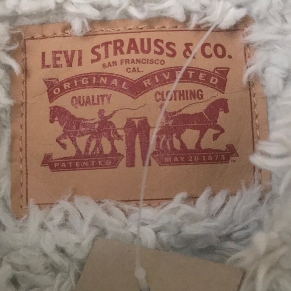 Levi’s Jeans Dark Wash Jacket Vest Fuzzy Sherpa XS - Picture 9 of 10